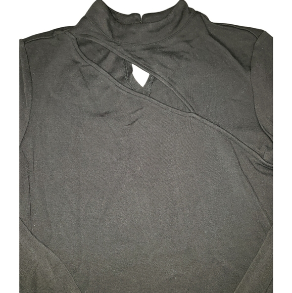 SALE! Halogen Cut Out Top XS - Picture 2 of 3